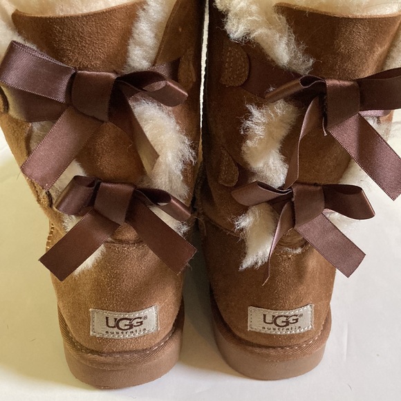 UGG Bailey Bow II Sherpa suede chestnut boots sz 9 - Picture 5 of 6